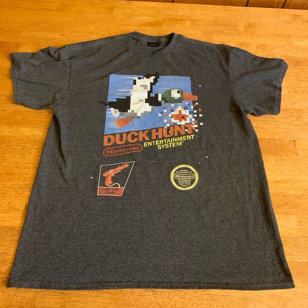 Nintendo Duck Hunt T-shirt size L great condition